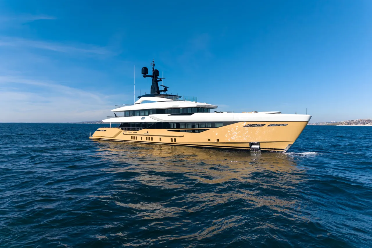 Bilgin 170 Tamasha (The Bilgin 170 series promises a captivating blend of style, functionality, and craftsmanship. From its elegant exterior lines to its interior spaces, every detail has been crafted to elevate the yachting experience. Unique Yacht Design and Hot Lab teams have skillfully designed the interior spaces of the Bilgin 170 to complement her striking exterior. With a focus on luxury, comfort, and elegance, the interior combines functionality with refined aesthetics.)